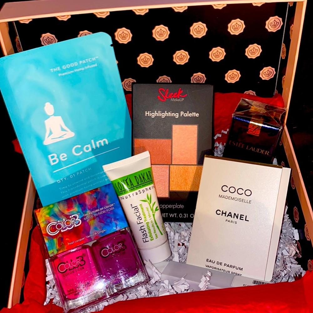 #18 Bella Box